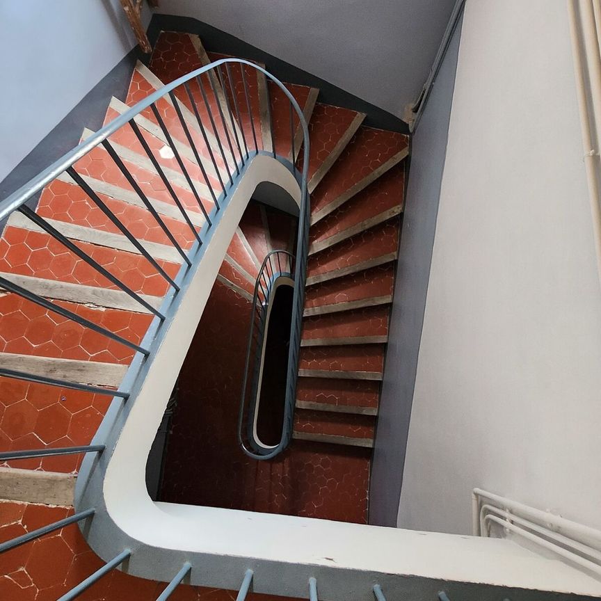 LA CIOTAT LOCATION APPARTEMENT T1 Bis - Photo 1