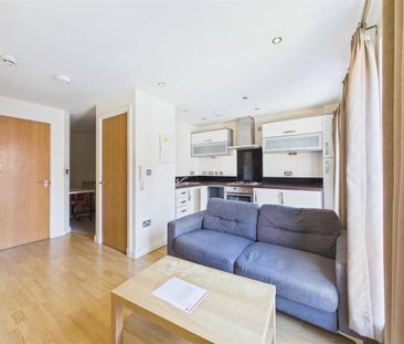 1 bedroom house to rent - Photo 2