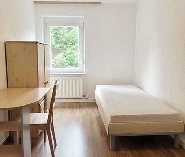 S-Zuffenhausen: Charmantes WG-Zimmer - ab sofort verfügbar - Photo 1