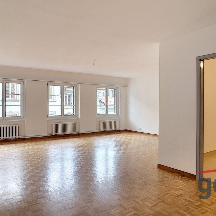 Dernier étage 3.5 pièces 112m2 avec charme et vue! - Photo 1