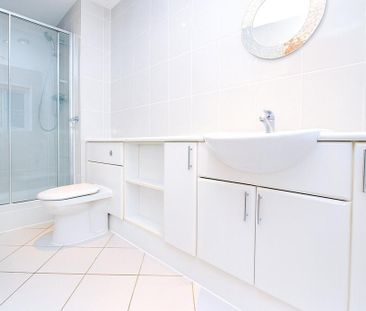 2 bedroom property to rent - Photo 6