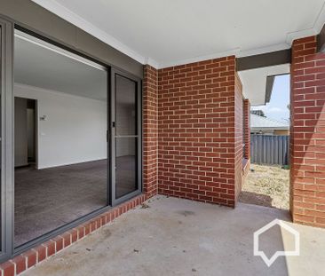 5 Ainsworth Street Huntly VIC - Photo 2