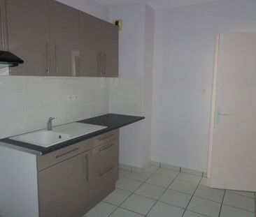 Location Appartement 3 pièces 66m² - Photo 2