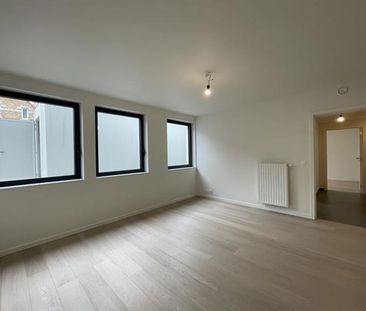 Appartement te huur - Photo 1