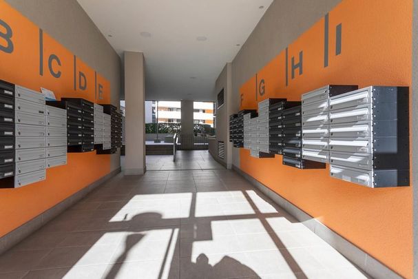 4 bedroom luxury Flat for rent in L'Hospitalet de Llobregat, Catalonia - Photo 1