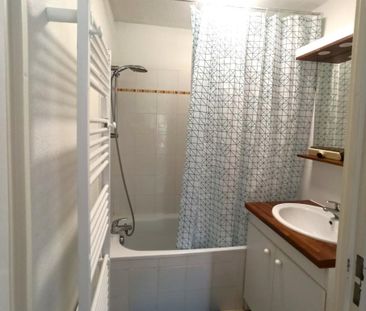 Location Appartement 2 pièces Meublé 40m² GENISSAC 33420 - Photo 6