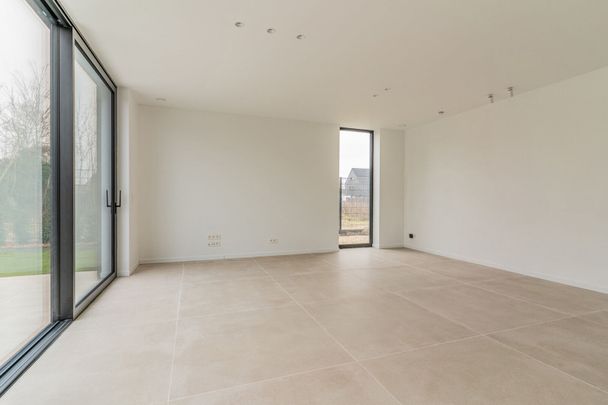 Nieuwbouwwoning met 3 slaapkamers - Photo 1