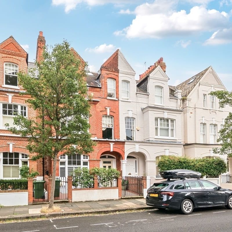 4 bedroom terraced house to rent - Photo 1