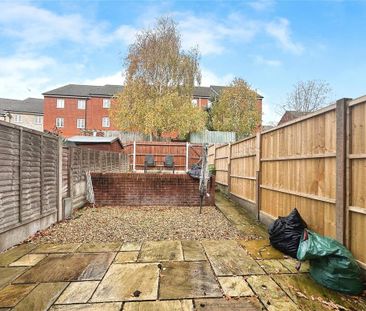 3 bedroom terraced house to rent - Photo 3