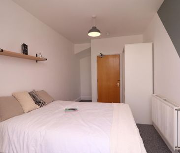 10 bedroom house to rent - Photo 4