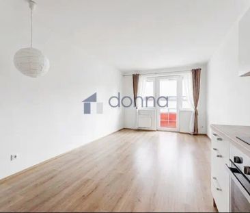 Pronájem bytu 1+kk/B 32 m - Photo 1
