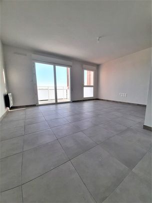 Location Appartement 3 pièces 63m² NIMES 30000 - Photo 1
