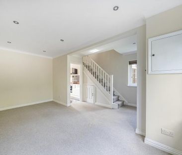 2 bedroom end of terrace house to rent - Photo 1