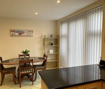 Willowbrook, Great George, Godalming, GU7 - Photo 5