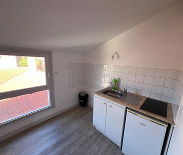 Location Appartement 1 pièce 31m² - Photo 1