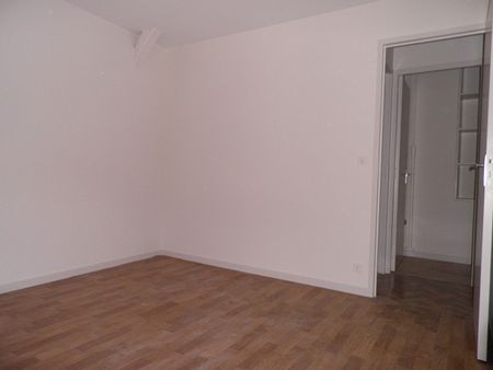 Location Appartement 2 pièces 38m² - Photo 3