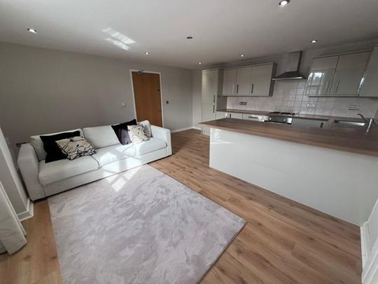 2 bedroom flat to rent - Photo 1