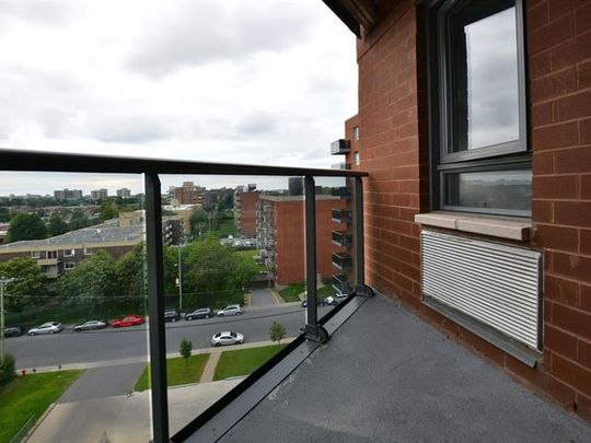 2240 Boul. Thimens - Photo 1