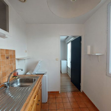 APPARTEMENT T2 MEUBLE en très bon état - RUE SAINT EXUPERY - 52.00 M2 - Photo 2