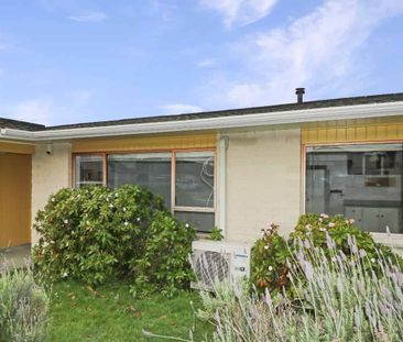 Lovely Two Bedroom in Community Village. - Photo 5