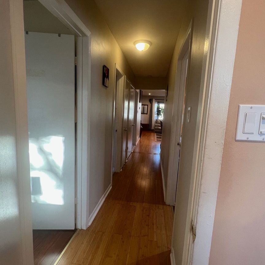 For Lease - 6 O'henry Grove Unit# Upper, Toronto, Ontario - Photo 1