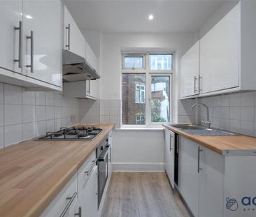 2 bedroom maisonette to rent - Photo 4