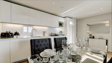 3 bedroom apartment to rent - Photo 3