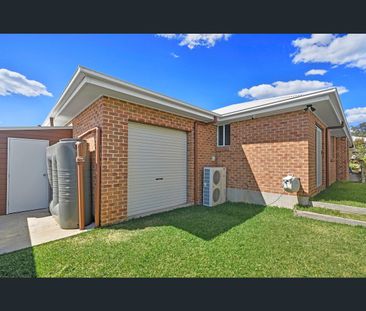 51 Stayard Drive, Bolwarra Heights, NSW 2320 - Photo 6