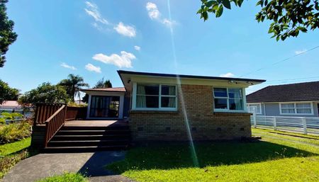 Charming 3-Bedroom Home in Hillcrest, Hamilton - Photo 4