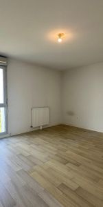 Location Appartement 1 pièce 39m² TOURS 37000 - Photo 4