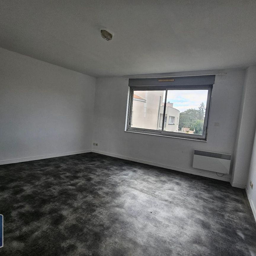 Location Appartement 1 pièce 25m² POITIERS 86000 - Photo 1