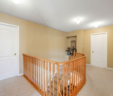 For Lease - 14 Middlecote Drive, Ajax, Ontario - Photo 5