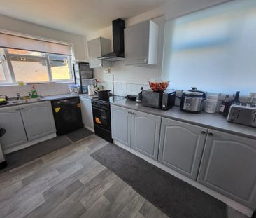 2 bedroom maisonette to rent - Photo 1