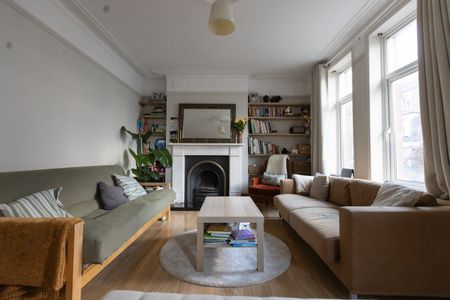 Room in a Shared Flat, Agincourt Road, NW3 - Photo 2