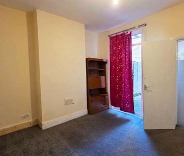 Field Road, London, E7 - Photo 1