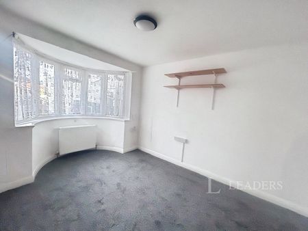 2 bedroom bungalow to rent Nimmings Road, Halesowen, West Midlands, B62 - Photo 4