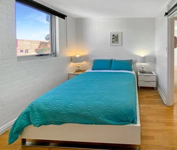 Trendy in Fremantle. - Photo 6