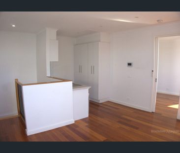 STYLISH 1 BEDROOM APARTMENT ABOVE BALAKA PLACE SHOPS! - Photo 5