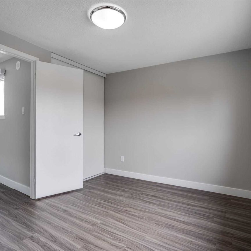 For Lease - 2 Blackthorn Avenue Unit# 17, Toronto, Ontario - Photo 1