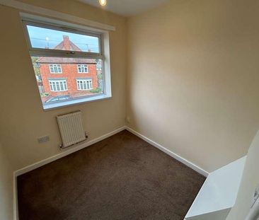 Surfeit Hill Road, Cradley Heath, West Midlands, B64 - Photo 4