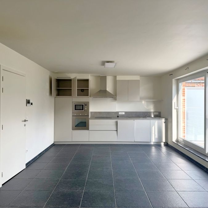 Appartement met 1 slaapkamer en balkon. - Photo 1