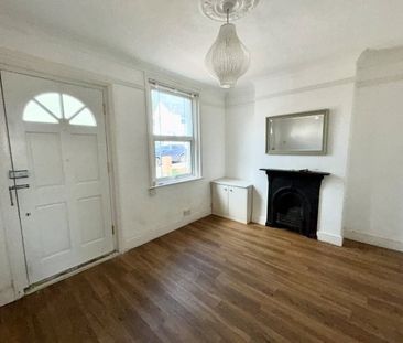 St. Peters Street, Tunbridge Wells - Photo 3