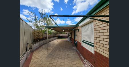 🏡 Charming 3-Bedroom Unit in Beechboro! - Photo 3