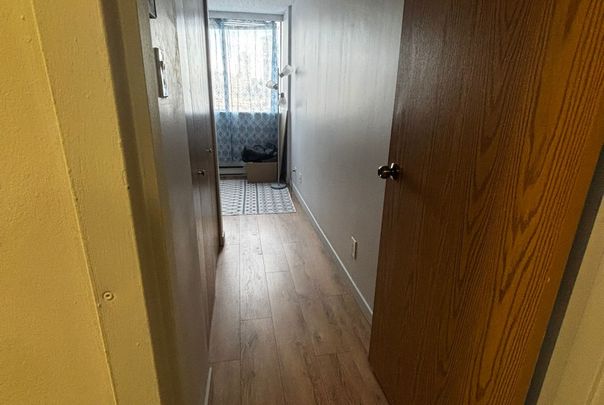 904-9521 Cardston Court, Burnaby - Photo 1