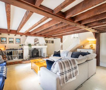 To Let 3 Bedroom Cottage - Photo 1