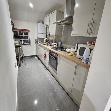 Studio Flat, Chatham Street, RG1 - Photo 3
