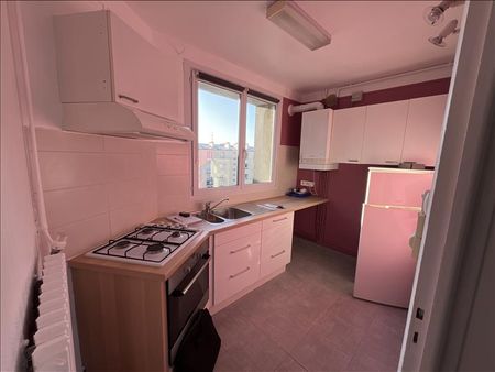 Appartement à louer - Photo 2