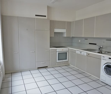 "3-Zimmer-Wohnung mit grossem Balkon und Terrasse" - Photo 2