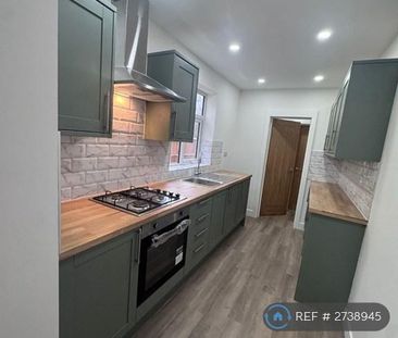 3 bedroom terraced house to rent - Photo 6