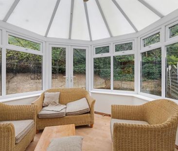 2 bedroom end of terrace house to rent - Photo 5